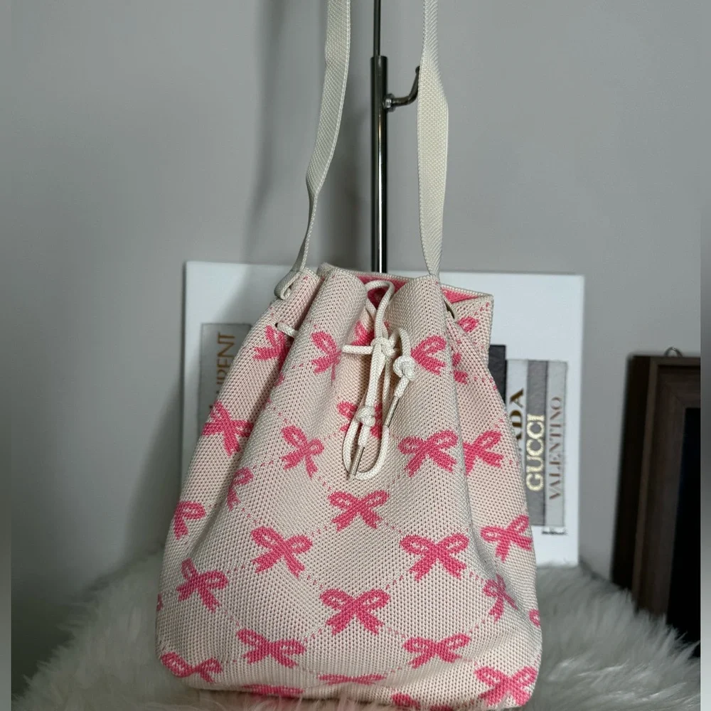 Pink Bow Drawstring Crossbody Bag - Picture 3 of 5